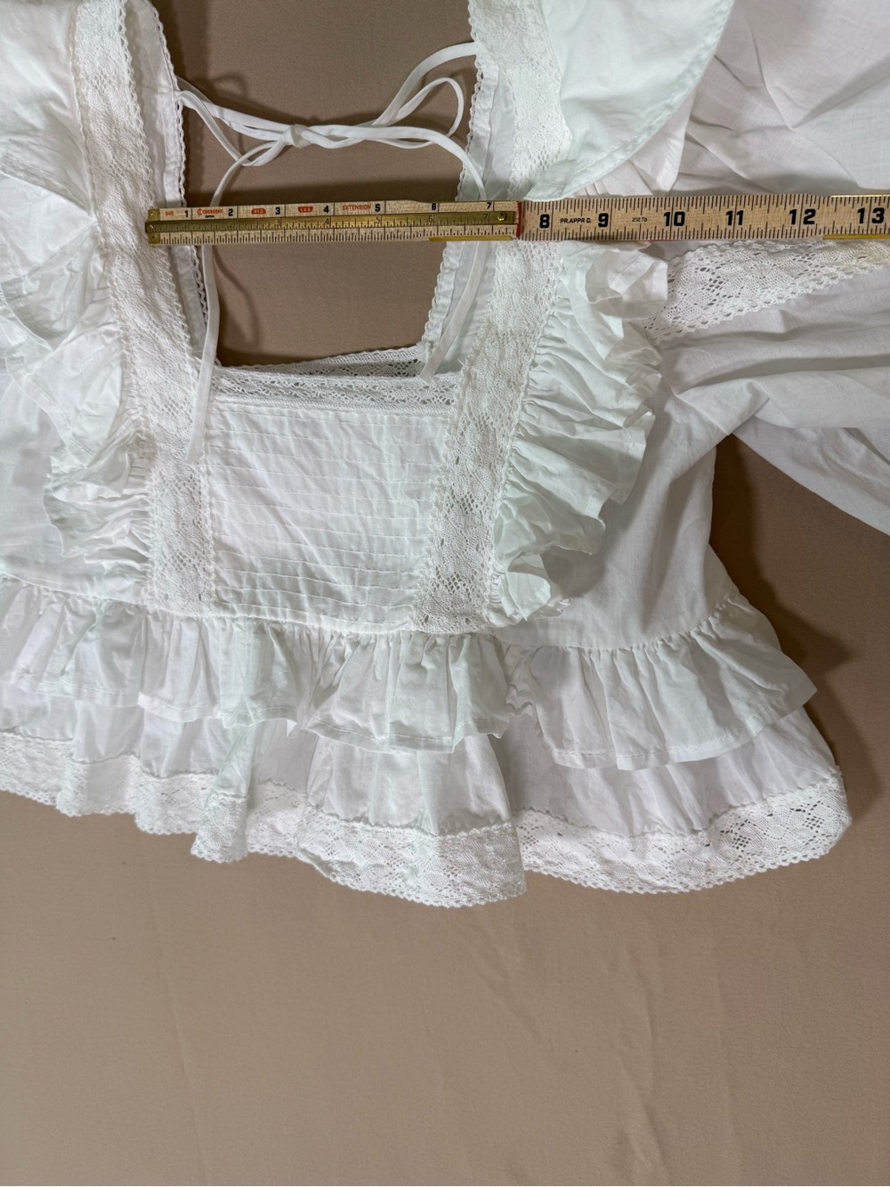 70*F/21*C White Peasant Boho Lace Ruffled Cotton Blouse, size Small. - Picture 8 of 12